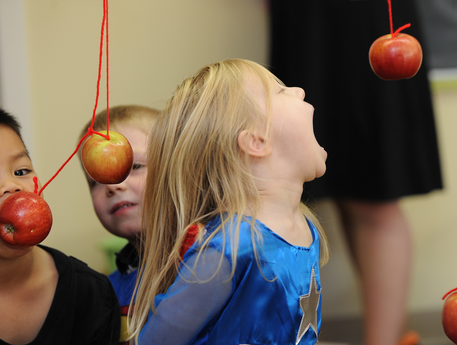 hopping for apples